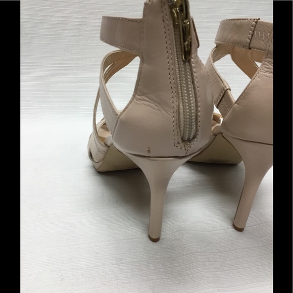 Go with all Marc Fisher Neutral Heels. - Picture 6 of 7